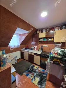 Apartament cu 3 camere decomandate de inchiriat la casa cu curte zona Trei Stejari din Sibiu - foto 4