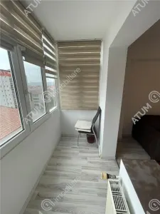 De inchiriat apartament modern cu 2 camere decomandate si balcon tip loggie in zona Mihai Viteazu din Sibiu - foto 10