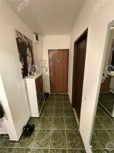 De vanzare apartament cu 3 camere decomandate si pivnita in zona Turnisor din Sibiu - foto 14