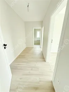 Apartament cu 3 camere la cheie etaj 1 de vanzare in Selimbar loc parcare inclus - foto 11