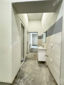 Spatiu comercial de inchiriat de 300 mp utili in zona Terezian din Sibiu - foto 21