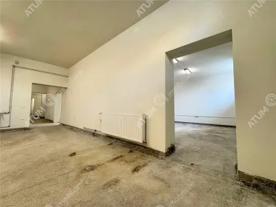 Spatiu comercial de inchiriat de 300 mp utili in zona Terezian din Sibiu - foto 24