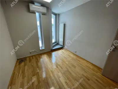 De inchiriat spatiu de birouri premium cu 6 locuri de parcare situat intr-un imobil din zona Calea Dumbravii din Sibiu - foto 17