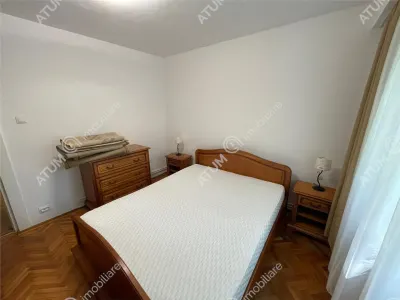 De inchiriat apartament cu 3 camere decomandate in zona Vasile Aaron din Sibiu - foto 3