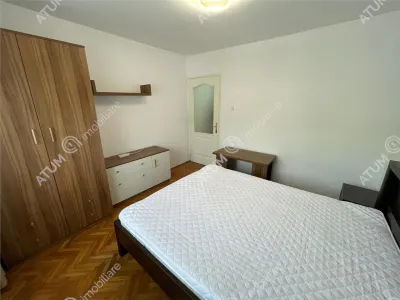 De inchiriat apartament cu 3 camere decomandate in zona Vasile Aaron din Sibiu - foto 5