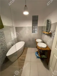 De vanzare apartament cu 2 camere decomandate la casa in zona ultracentrala Sibiu - foto 10