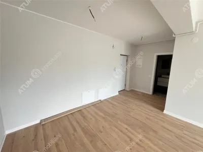 De vanzare apartament finisat la cheie cu 2 camere balcon etajul 2 zona Pictor Brana din Selimbar - foto 5