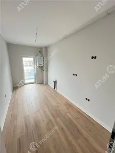De vanzare apartament la cheie cu 3 camere decomandate 2 bai 2 balcoane si loc parcare in zona Pictor Brana Selimbar - foto 7