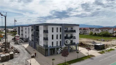 De vanzare in zona Pictor Brana apartament la cheie cu 3 camere 2 bai si balcon la etajul 1 - foto 4