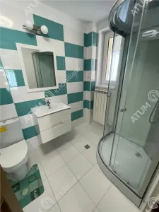 De inchiriat casa cu 8 camere si curte de 800 mp in zona Calea Poplacii din Sibiu - foto 22