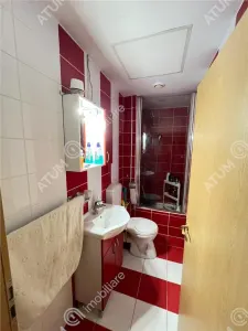 De vanzare casa individuala cu 5 camere 2 bai garaj amplasata pe teren de 290 mp situata in apropierea Mall Selimbar - foto 14