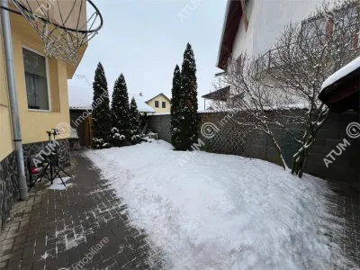 De vanzare casa individuala cu 5 camere 2 bai garaj amplasata pe teren de 290 mp situata in apropierea Mall Selimbar - foto 22