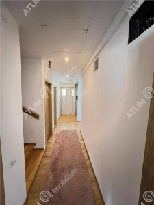 De vanzare casa individuala cu 5 camere 2 bai garaj amplasata pe teren de 290 mp situata in apropierea Mall Selimbar - foto 24
