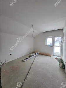 Casa cu 5 camere decomandate pe teren de 390 mp de vanzare in orasul Cisnadie judet Sibiu - foto 15