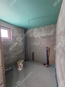 Casa cu 5 camere decomandate pe teren de 390 mp de vanzare in orasul Cisnadie judet Sibiu - foto 9