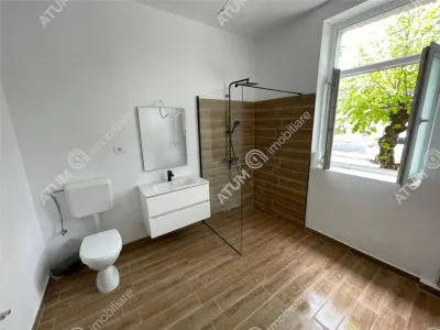 De vanzare apartament cu 2 camere pivnita si curte comuna in zona Piata Cluj din Sibiu - foto 9