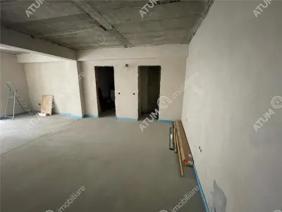 De vanzare spatiu comercial cu vitrina si loc parcare in zona Turnisor Sibiu - foto 4