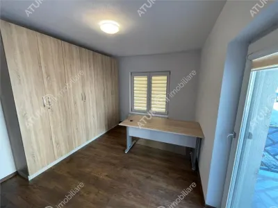 De vanzare apartament cu 2 camere decomandate 2 balcoane si loc parcare in zona Arhitectiilor din Sibiu - foto 4