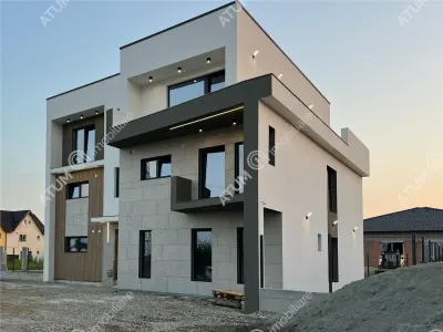 De vanzare penthouse cu 3 camere decoamndate si doua terase zona Arhitectilor Sibiu - foto 13