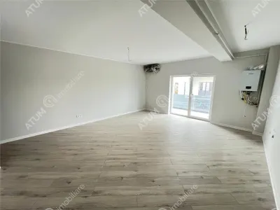 De vanzare apartament la cheie cu 2 camere gradina zona Pictor Brana din Selimbar - foto 2