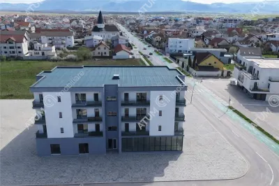 De vanzare apartament la cheie cu 2 camere gradina zona Pictor Brana din Selimbar - foto 7