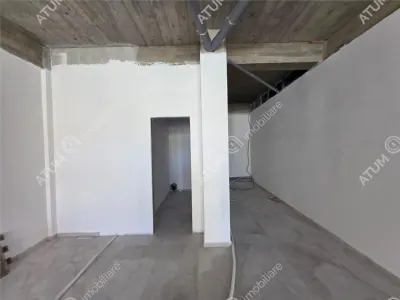 De inchiriat spatiu comercial cu vad stradal si 3 locuri de parcare in zona Brana Selimbar - foto 9