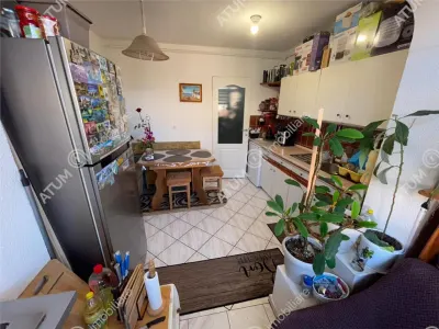De vanzare apartament cu 3 camere decomandate balcon si pivnita in zona Vasile Aaron din Sibiu - foto 8