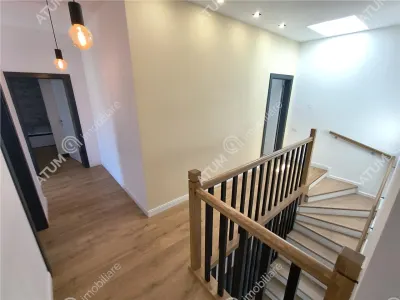 De inchiriat casa ultramoderna cu 4 camere 3 bai si dressing 170 mp utili in Sibiu - foto 17