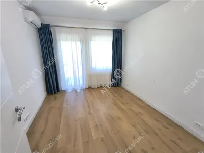 De inchiriat casa ultramoderna cu 4 camere 3 bai si dressing 170 mp utili in Sibiu - foto 4