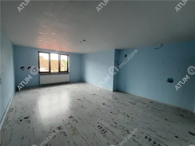 De inchiriat spatiu comercial/casa individuala cu 10 camere si teren de 600 mp in zona Piata Cluj din Sibiu - foto 9