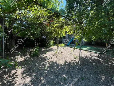 Casa individuala cu 3 camere de inchiriat garaj si teren de 200 mp situata in zona Calea Dumbravii din Sibiu - foto 17