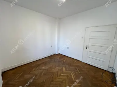 Casa individuala cu 3 camere de inchiriat garaj si teren de 200 mp situata in zona Calea Dumbravii din Sibiu - foto 7