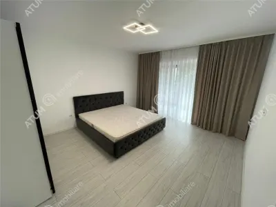 De vanzare casa cu 4 camere decomandate balcon terasa si curte libera 180 mp in zona Selimbar din Sibiu - foto 5