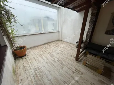 De inchiriat apartament penthouse cu 4 camere decomandate 2 balcoane terasa si loc de parcare situat in zona Doamna Stanca din Sibiu - foto 16