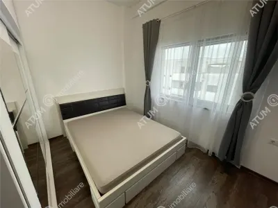 De inchiriat apartament penthouse cu 4 camere decomandate 2 balcoane terasa si loc de parcare situat in zona Doamna Stanca din Sibiu - foto 4