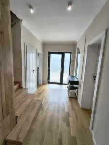 Se inchiriaza o casa superba cu 4 camere si 2 bai in Sibiu zona Selimbar - foto 15