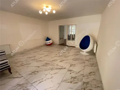 De inchiriat spatiu comercial cu vad stradal in zona ultracentrala din Sibiu - foto 10