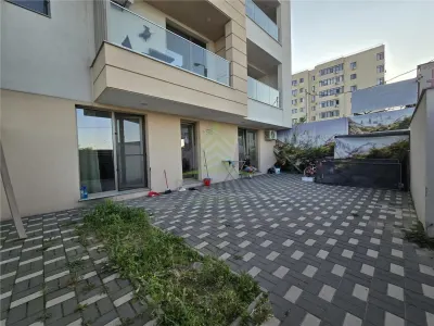 3 CAMERE + CURTE SI LOC PARCARE SECTOR 1 CHITILEI MALL COLOSSEUM - Bucuresti