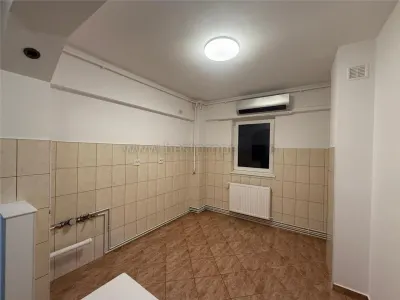 Apartament 2 camere de vanzare Sibiu, Bd. Mihai Viteazu, 52 mp utili, renovat. - foto 8