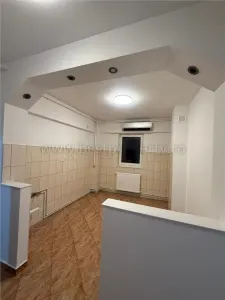 Apartament 2 camere de vanzare Sibiu, Bd. Mihai Viteazu, 52 mp utili, renovat. - foto 10