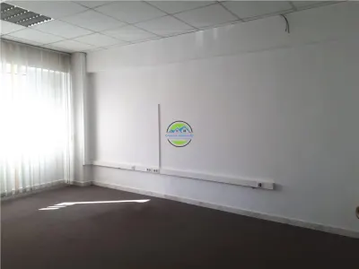 ULTRACENTRAL  Spatiu pentru Birouri de Inchiriat - foto 23