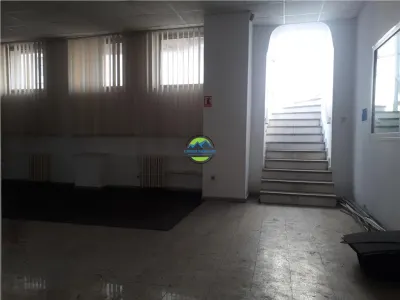 ULTRACENTRAL  Spatiu pentru Birouri de Inchiriat - foto 10