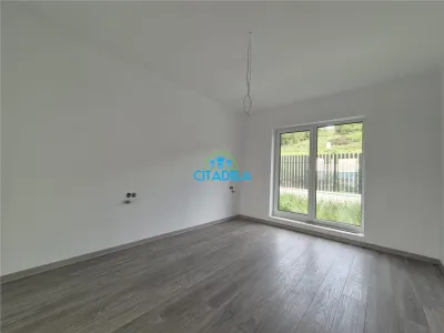 Casa noua Cetate pozitie deosebita, 300000 euro - foto 13