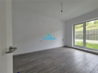 Casa noua Cetate pozitie deosebita, 300000 euro - foto 15