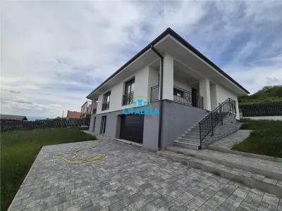 Casa noua Cetate pozitie deosebita, 300000 euro - foto 8