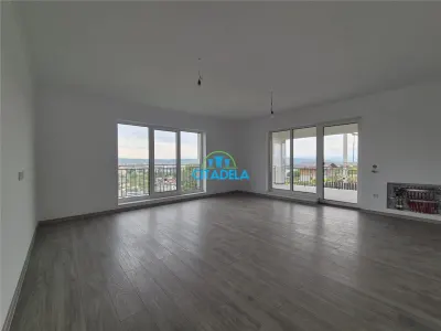 Casa noua Cetate pozitie deosebita, 300000 euro - foto 10