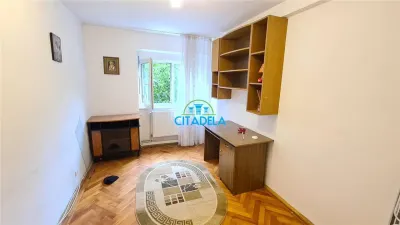 Apartament  2 camere ,Cetate Bulevard,etaj 1,63000 euro - foto 6