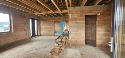Casă la roșu 3 camere, teren 300 mp - Zona Orizont, Alba Iulia - foto 2