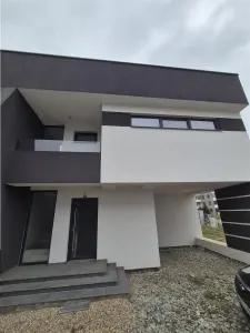 Duplex, Sebes, 344 mp teren 179900 euro - Sebes