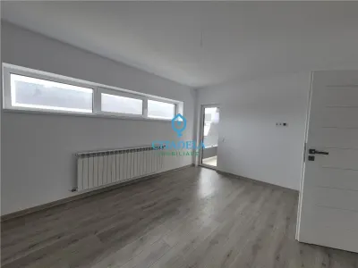 Duplex, Sebes, 344 mp teren 179900 euro - foto 14